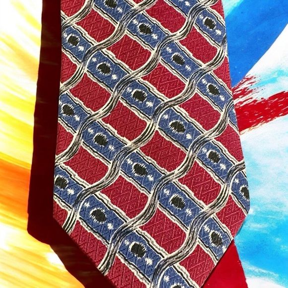 Givenchy Monsieur Vintage Men’s Red & Blue Wavy Patterned All Silk Neck Tie - Picture 5 of 6